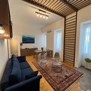 Azure King In The Heart Of , Budapest Ungheria